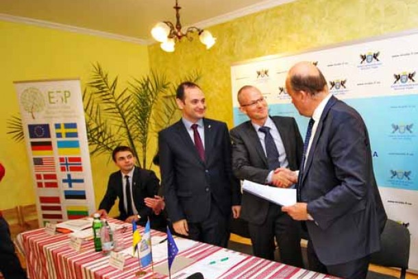 The agreement for the investment was signed in Ivano-Frankivsk on May 17. Photo: Jury Palivoda